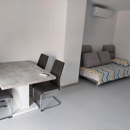 Apartma Rene Izola Esterno foto