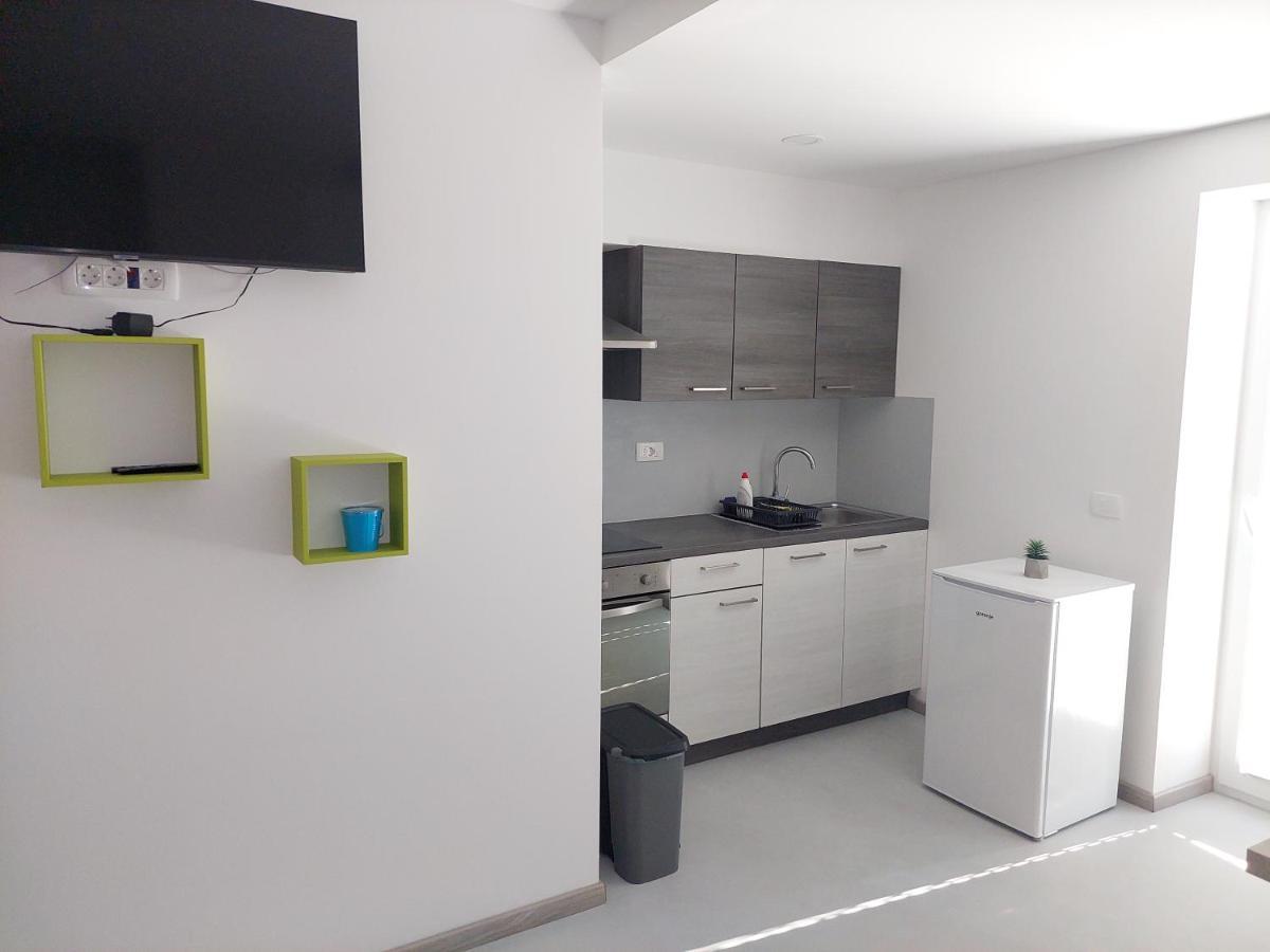 Apartma Rene Izola Esterno foto