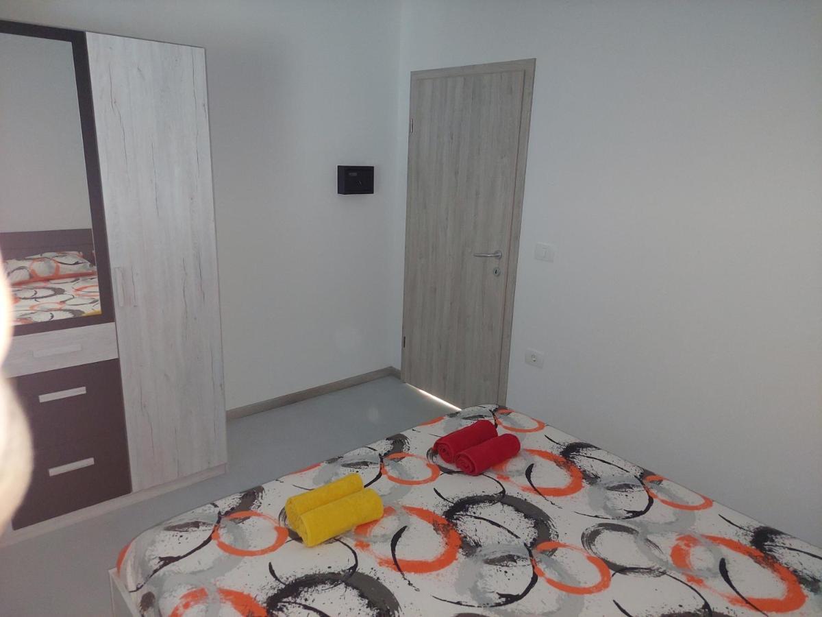 Apartma Rene Izola Esterno foto